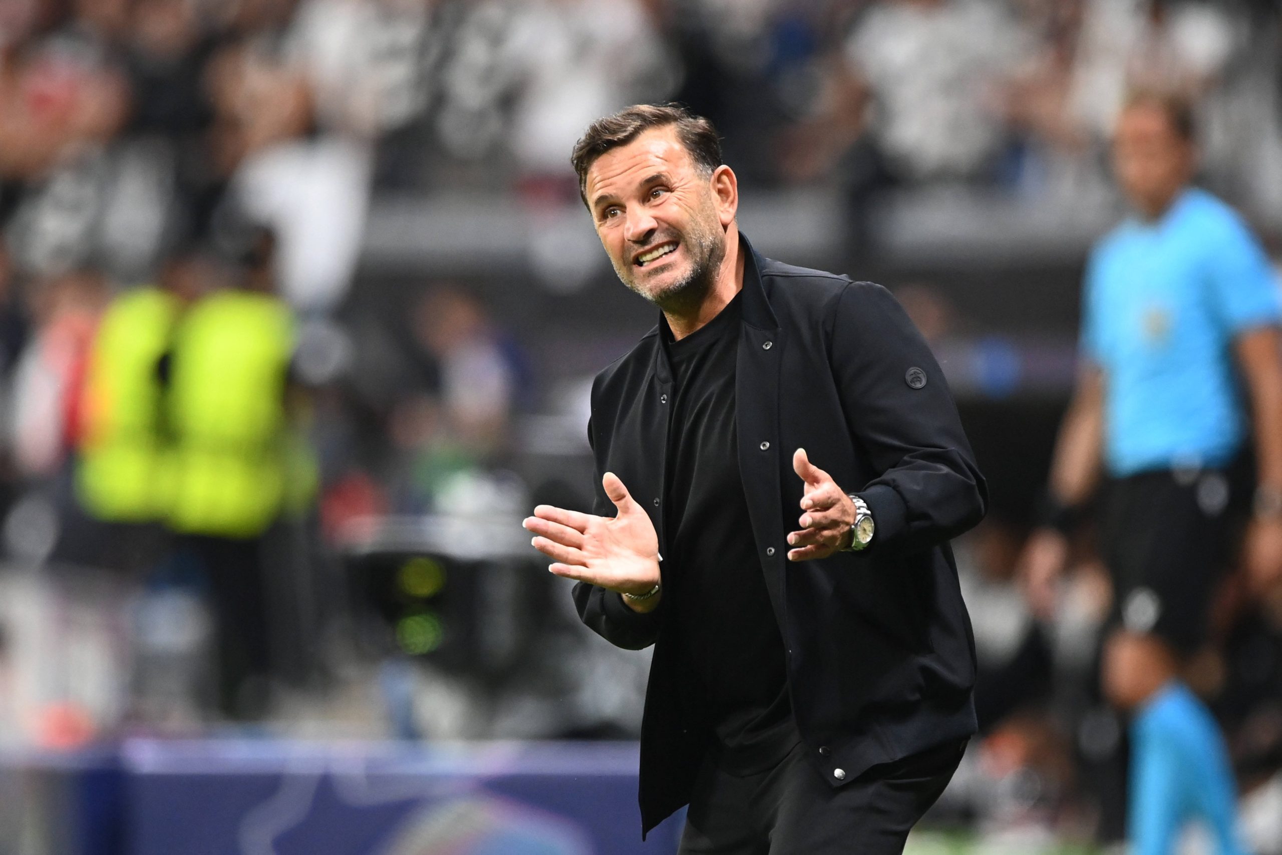 Galatasaray Teknik Direktörü Okan Buruk, “Avrupa Kupası'nın kazanmayı hayal ediyoruz” açıklamasında bulundu