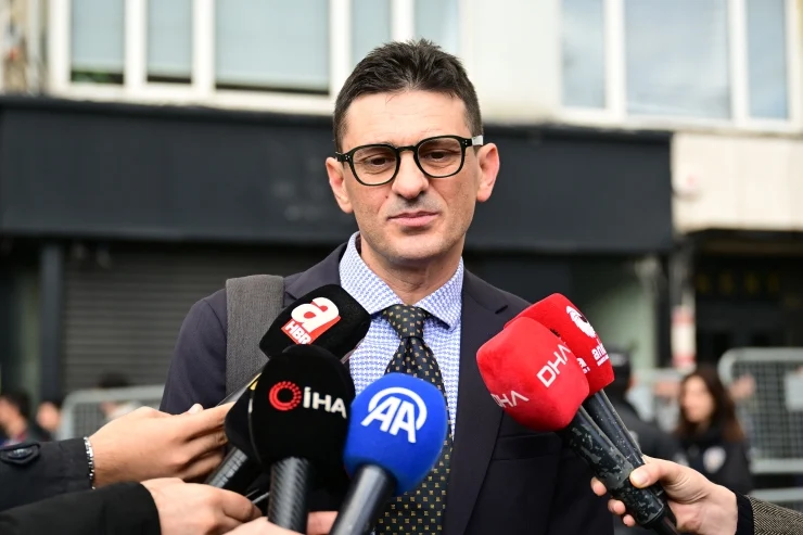 Kadıköy’de bıçaklanarak öldürülen 15 yaşındaki Mattia Ahmet Minguzzi’nin babası Andrea Minguzzi, İstanbul’da Papa 14. Leo ile görüştü ve duygu dolu anlar yaşadı.