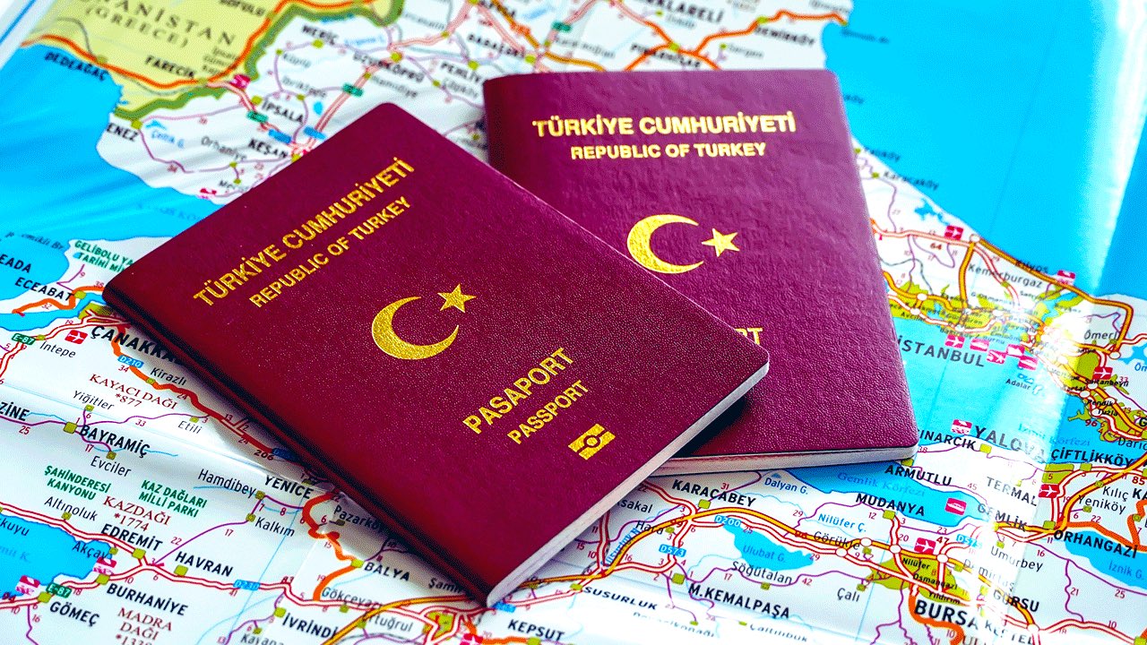 Pasaporta 2026’da yaklaşık yüzde 25 zam 1 2026 pasaport harç ve defter bedelleri belli oldu. Yeni tarife 1 Ocak 2026’dan itibaren geçerli olacak
