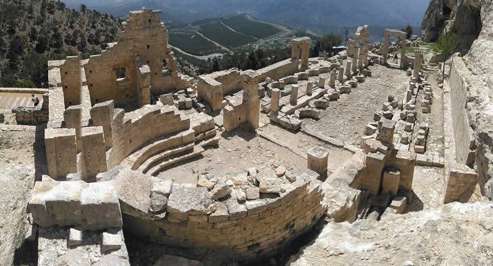 Alahan Manastırı, Aziz Pavlus'un Misyonerlik sırasında konakladığı yere yapıldığına inanılıyor.