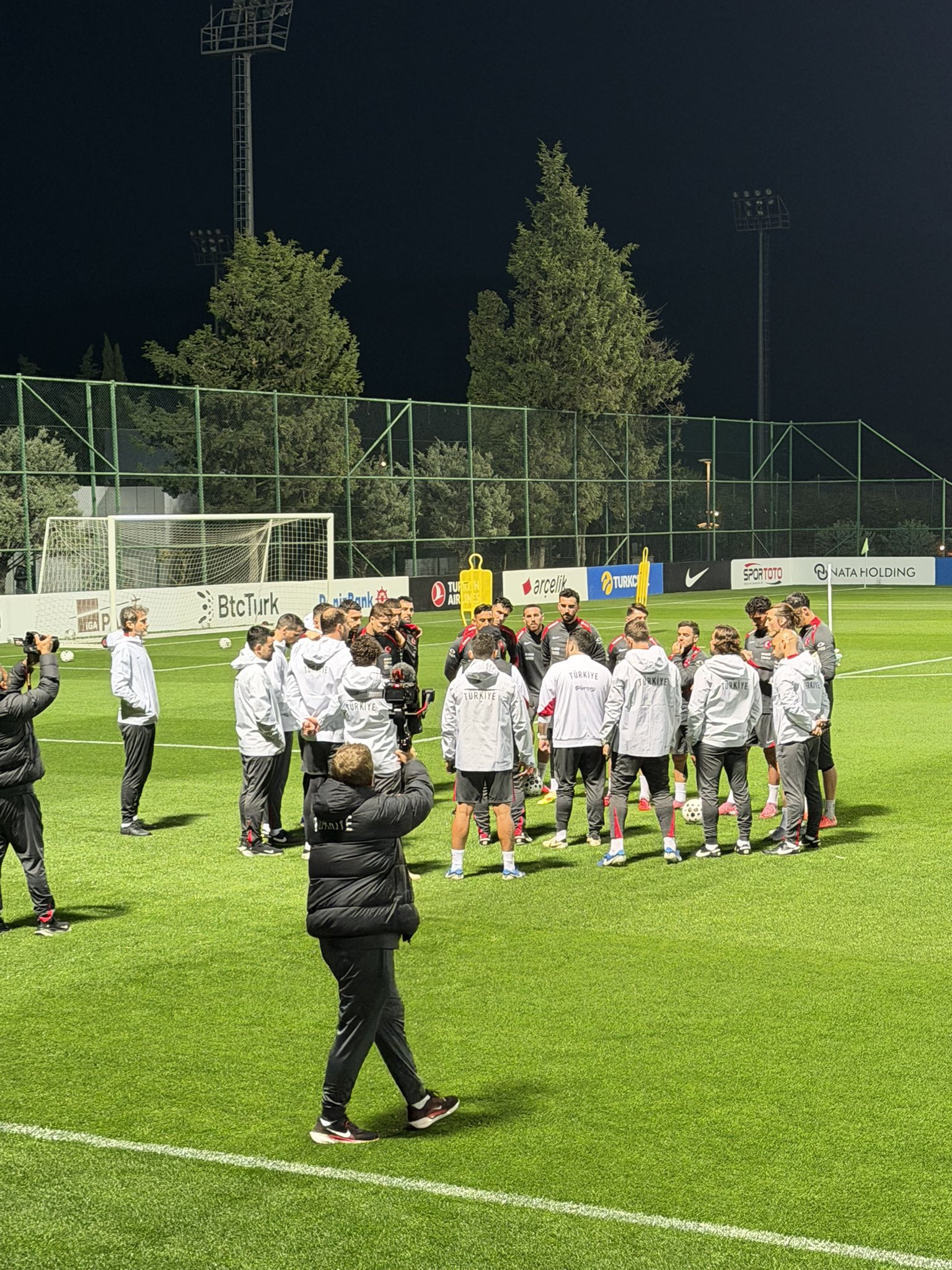 Bahis soruşturması kapsamında aralarında Beşiktaş ve Galatasaraylı da bulunan 1024 futbolcu PFDK’ya sevk edildi