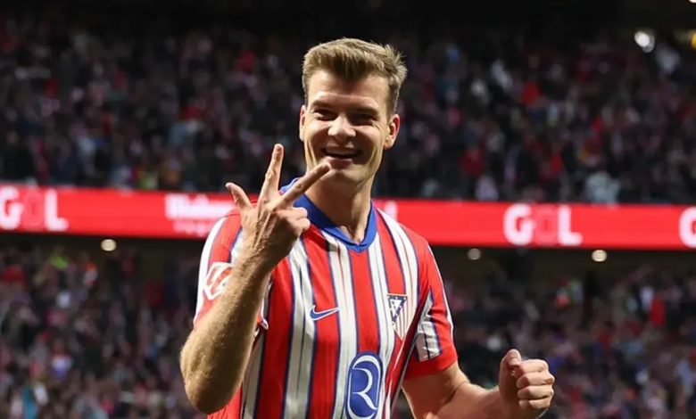 Alexander Sörloth yeşil ışık yaktı! 2 Trendyol Süper Lig'de büyük kulüplerin transfer listesinde olan Alexander Sörloth, Atletico Madrid'in Oviedo'yu yendiği karşılaşmada şov yaptı