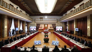 Milli Dayanışma, Kardeşlik ve Demokrasi Komisyonu, İmralı'da PKK lideri Abdullah Öcalan’ı ziyaret etme kararı aldı. CHP ise heyete üye vermeyeceğini açıkladı