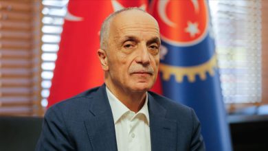 TÜRK-İŞ, Asgari Ücret Tespit Komisyonu’na katılmayacak 3 TÜRK-İŞ Genel Başkanı Ergün Atalay, yönetmelik değişmediği sürece Asgari Ücret Tespit Komisyonu’na katılmayacaklarını açıkladı.