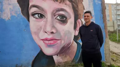 Andrea Minguzzi, Edirne’de duygu dolu anlar yaşadı 1 Edirne’de ressam Hatai Abdullayev’in, öldürülen 15 yaşındaki Mattia Ahmet Minguzzi için yaptığı duvar resmi, babası Andrea Minguzzi’yi derinden etkiledi.