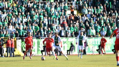 Bursaspor gümbür gümbür 1 Bursaspor, Somaspor deplasmanında rahat kazanarak Nesine 2. Lig Kırmızı Grup’ta maç fazlasıyla liderliğe yükseldi