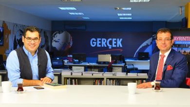 Ekrem İmamoğlu ile Enver Aysever arasında sert diyalog 2 Silivri Cezaevi’nde Ekrem İmamoğlu ile Enver Aysever arasında yaşandığı öne sürülen diyalog gündem oldu.