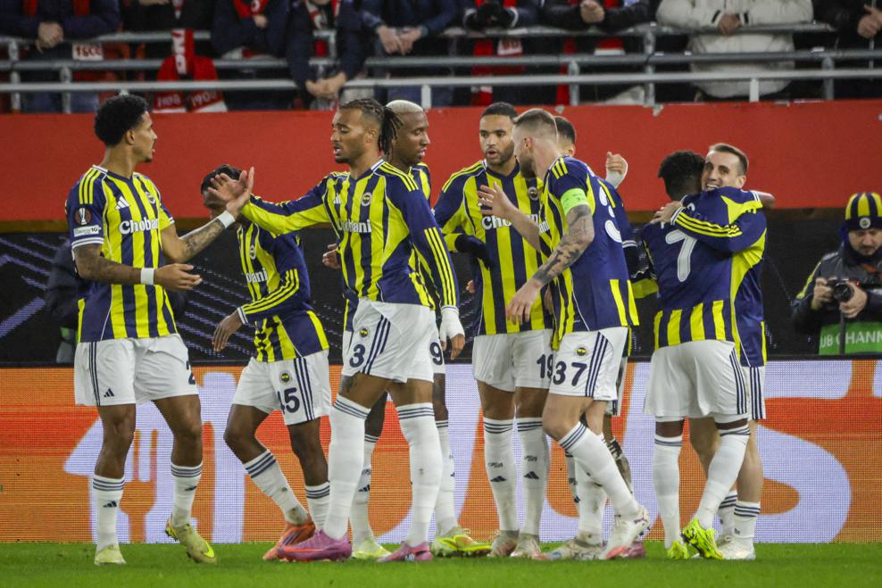 UEFA Avrupa Ligi'nde temsilcimiz Fenerbahçe, Norveç'te Brann'ı yenerek 6 maçta 11 puana yükseldi