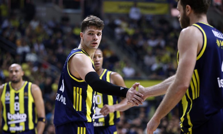 Türkiye Sigorta Basketbol Süper Ligi’nde son şampiyon Fenerbahçe Beko, Trabzonspor deplasmanında darmadağın oldu