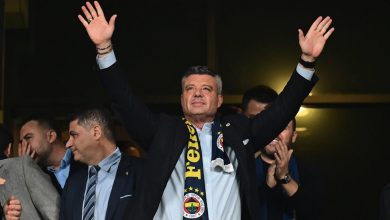 Fenerbahçe Başkanı Sadettin Saran’ın uyuşturucu soruşturması kapsamında gözaltına alınmasının ardından, kulüp yönetimi, taraftarlar ve siyasi isimlerden art arda açıklamalar geldi.
