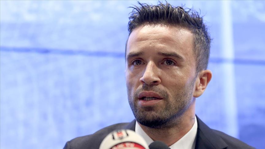 Eski futbolcu Gökhan Gönül ve Cemal Çetinkaya ise adli kontrol şartıyla serbest bırakıldı.