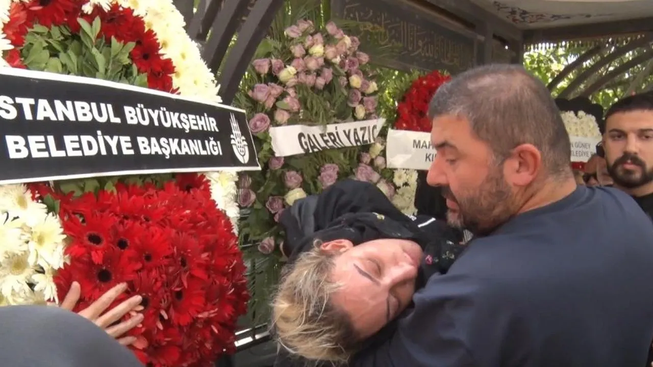 Gürol Gülter konuştu: İnanmak istemedim 1 Yalova’da hayatını kaybeden Güllü’nün dosyasında ifadeler tartışılırken, tutuklanan kızı Tuğyan Ülkem Gülter’in babası Gürol Gülter, son telefon görüşmesini ve yaşadığı şaşkınlığı anlattı.