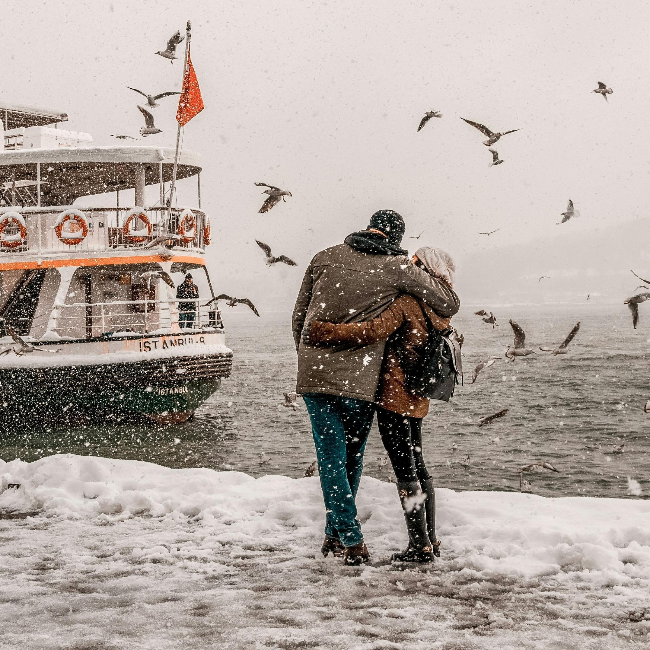 İstanbul Valiliği, akşam saatlerinden itibaren kent genelinde kar yağışının yeniden etkili olacağı uyarısında bulundu