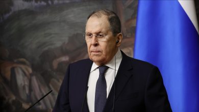Sergey Lavrov, Avrupa ülkelerinin Ukrayna yönetimini destekleyerek Rusya’ya yönelik yeni saldırı planlarının önünü açtığını savundu.