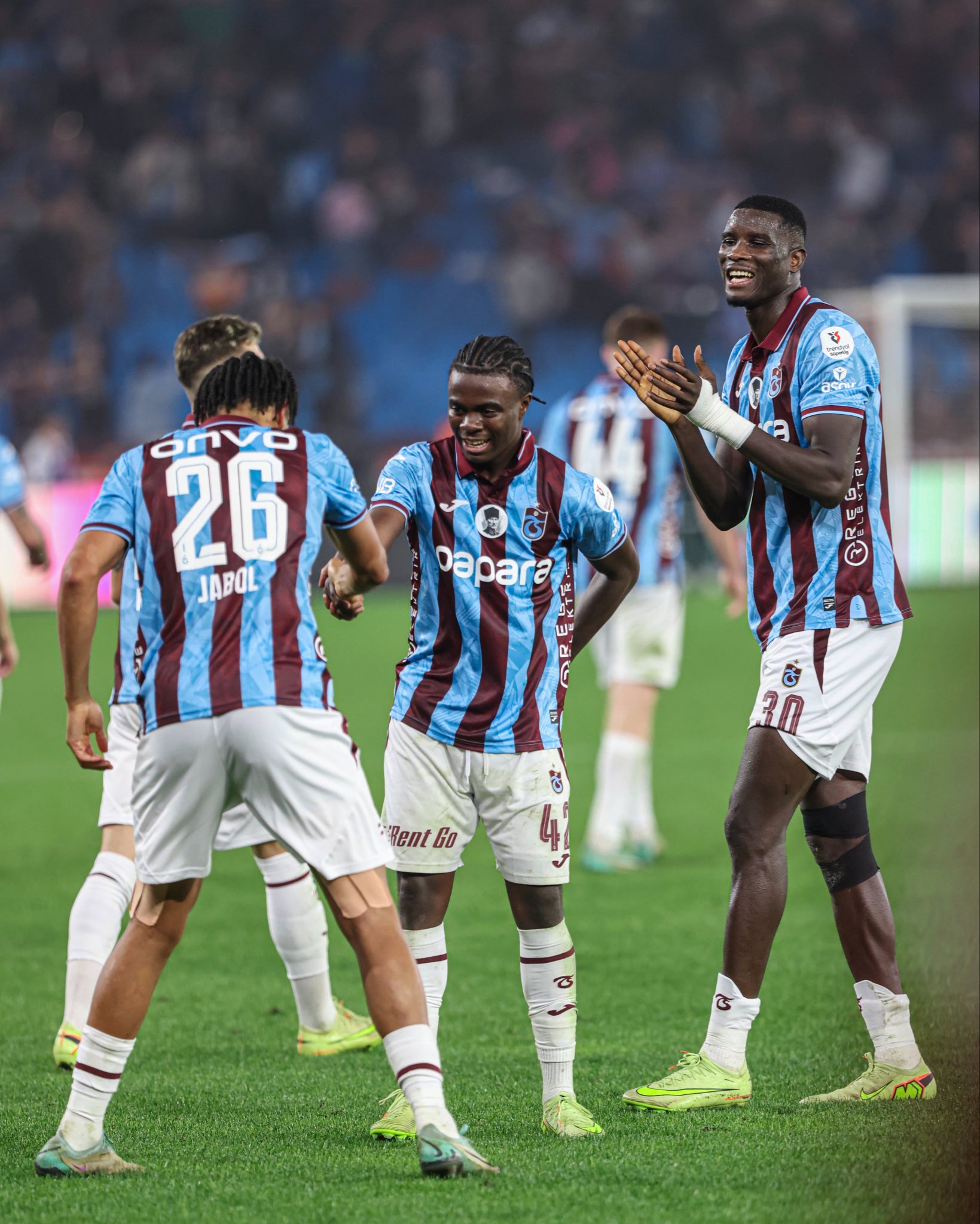 CIES’in son raporuna göre Trabzonsporlu Oulai ve Felipe Augusto’nun fiyatı çok yükseldi. Listede Kenan Yıldız ve Arda Güler ise artık 150 milyon Euro’yu zorluyor