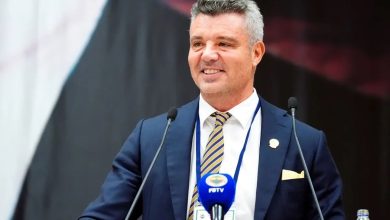 Sadettin Saran’ın Çanakkale’nin Ayvacık ilçesine bağlı Kuruoba Köyü’ndeki villasına ilişkin arama bulguları sonrası, çiftlik görevlisi Hasan D. akşam saatlerinde gözaltına alındı.