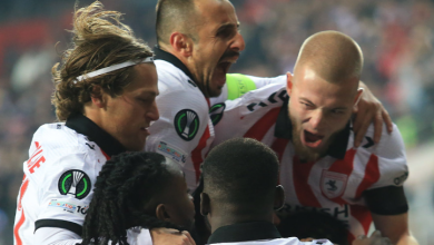 Samsunspor, Avrupa'da şok oldu 1 UEFA Konferans Ligi'nde Yunan ekibi AEK Atina'ya kaybeden temsilcimiz Samsunspor, 10 puanda kaldı