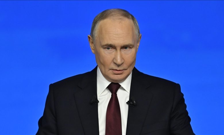 Sergey Lavrov, Ukrayna’nın Vladimir Putin’in Novgorod bölgesindeki resmi konutunu insansız hava araçlarıyla hedef almaya çalıştığını belirtti.