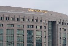 İstanbul merkezli yürütülen soruşturma kapsamında dört ilde düzenlenen eş zamanlı operasyonlarda 20 şüpheli gözaltına alındı.