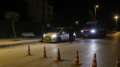 Yalova’da terör örgütü DEAŞ’a yönelik düzenlenen operasyonda şüphelilerin ateş açması sonucu çatışma çıktı.