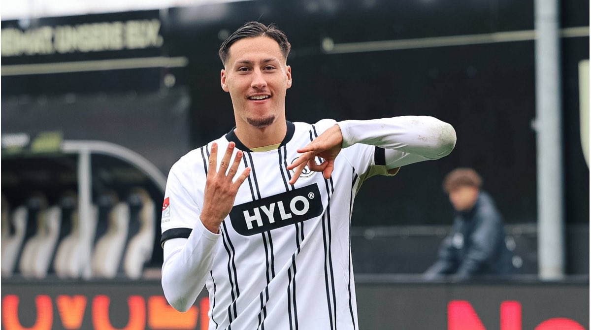 Golcü avcısı Eintracht Frankfurt’un yeni avı 1 Daha önce Ekitike ve Marmoush’u rekor fiyatlara satan Eintracht Frankfurt, şimdi de santrafor Younes Ebnoutalib'i kadrosuna kattı