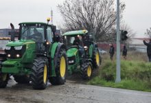 Yunan çiftçilerin hükümetin tarım politikalarına yönelik tepkisi sınır geçişlerine yansıdı. Bulgaristan sınırındaki Promahonas Sınır Kapısı’nda kamyon trafiği durduruldu.