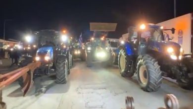 Yunanistan’daki çiftçi eylemi İpsala Sınırı kilitledi 1 Yunanistan’da tarım politikalarına karşı büyüyen çiftçi protestoları, İpsala–Kipi hattını kapattı; tır geçişleri durdurulurken araçlar alternatif kapılara yönlendiriliyor.