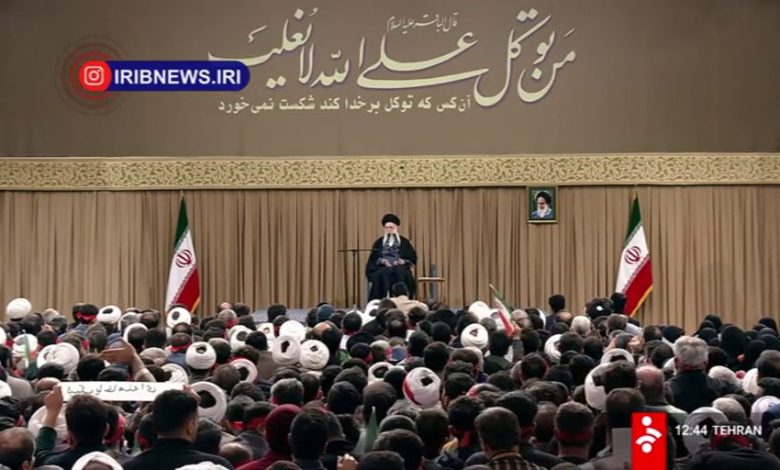 Ali Hamaney, Trump'a meydan okudu 3 İran’ın dini lideri Ayetullah Ali Hamaney, hem iç kamuoyuna hem de ülke yönetimini tehdit eden ABD Başkanı Donald Trump’a sert mesajlar verdi