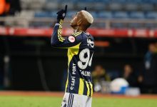 Trendyol Süper Lig'de Fenerbahçe, Alanyaspor deplasmanında kazanarak lider Galatasaray ile puan farkını 1'e düşürdü