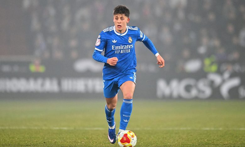 Real Madrid forması giyen milli futbolcumuz Arda Güler, Arsenal Teknik Direktörü Mikel Arteta'nın listesinin ilk sırasında