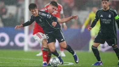 Milli futbolcumuz Arda Güler, Real Madrid'in Benfica'ya 4-2 yenildiği karşılaşmada yine oyundan çıkarılınca çıldırdı