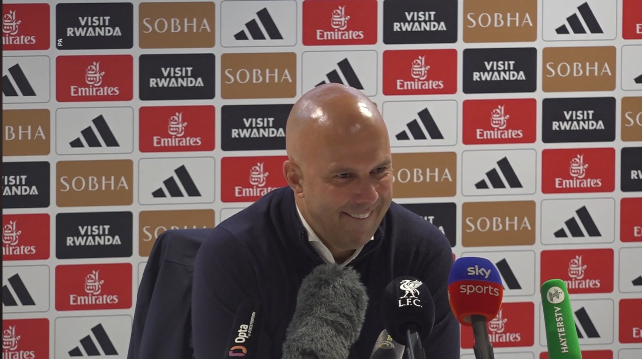 İngiltere Premier Lig'de kendi evinde lider Arsenal ile 0-0 berabere kalan Liverpool'da Arne Slot'un kovulması an meselesi