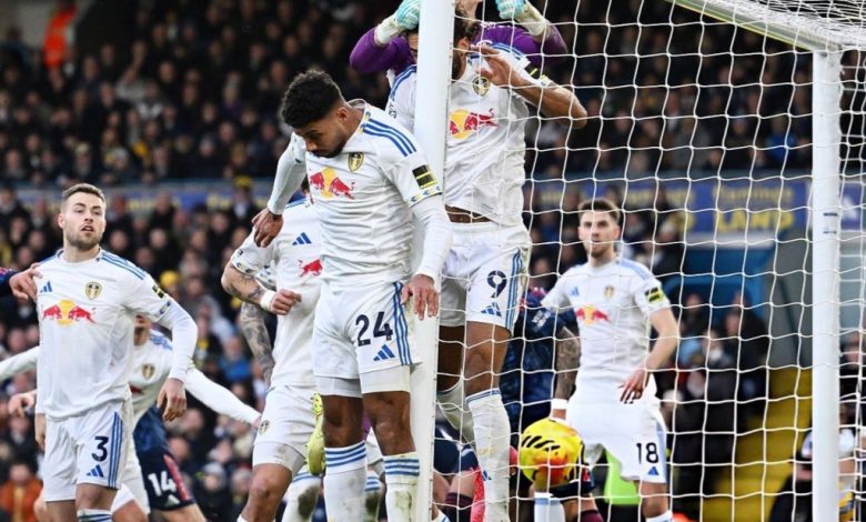 İngiltere Premier Lig lideri Arsenal, Leeds United deplasmanında kazanarak 3 maç aradan sonra ilk galibiyetini aldı