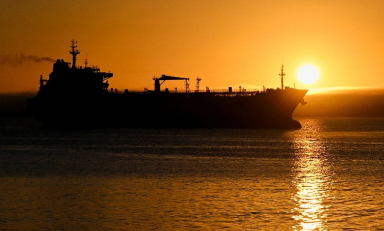 Avrupa Birliği Konseyi kararına göre Birlik, 1 Şubat tarihinden itibaren Rus petrolüne uygulanan tavan fiyatı varil başına 44,1 dolara düşürecek