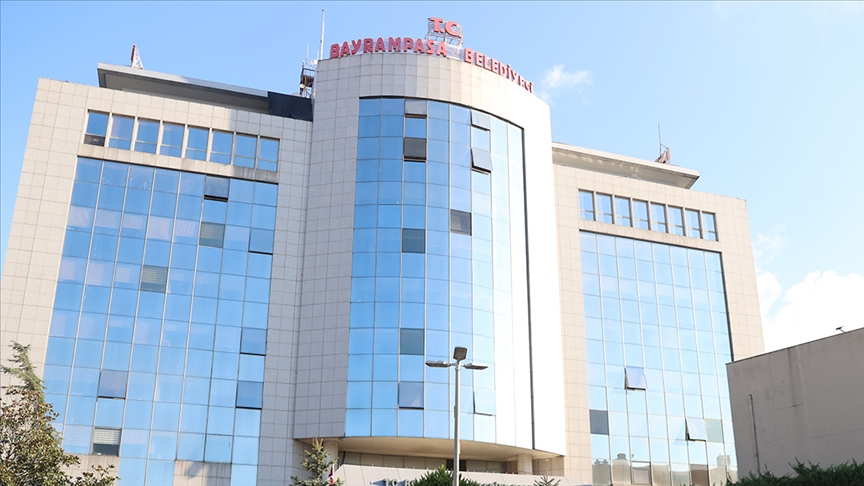 İstanbul Cumhuriyet Başsavcılığı’nın yürüttüğü yolsuzluk soruşturmasında Bayrampaşa Belediyesi’ne yönelik operasyonda 12 şüpheli yakalandı.