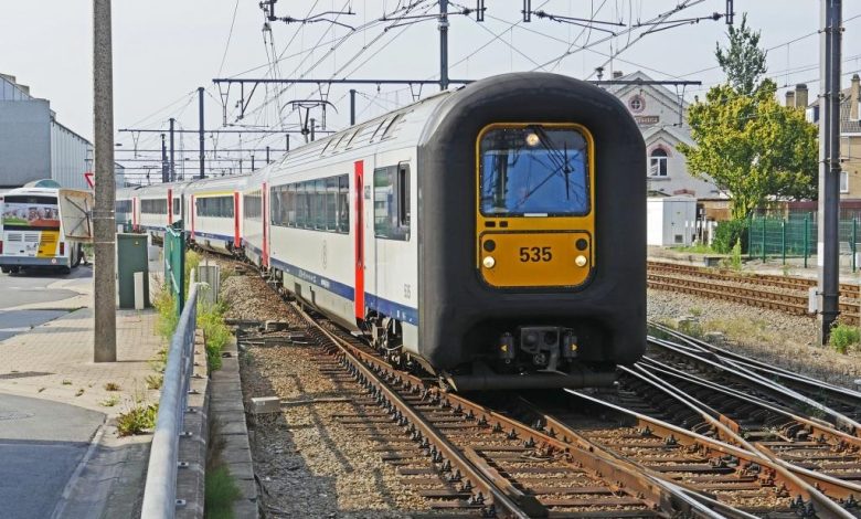Belçika’da beş günlük demiryolu grevi başladı 6 Belçika’da demiryolu çalışanlarının başlattığı yeni grev dalgası, ülke genelinde ulaşımı zorlaştırdı.