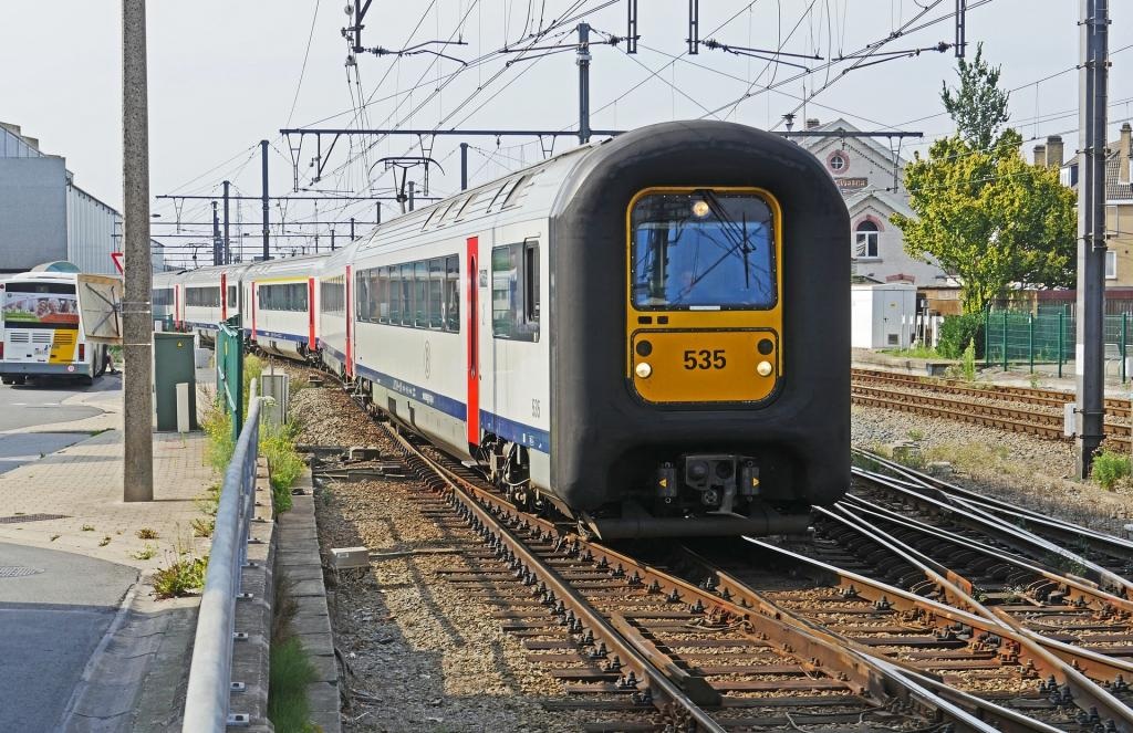 Belçika’da demiryolu çalışanlarının başlattığı yeni grev dalgası, ülke genelinde ulaşımı zorlaştırdı.