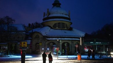 Almanya'nın başkenti Berlin'de yapılan sabotaj sonucu yaklaşık 100 bin kişi elektriksiz ve ısıtmadan yoksun kaldı