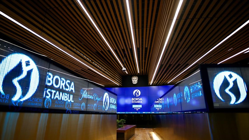Borsa İstanbul’da manipülasyon operasyonu: 15 gözaltı 1 Borsa İstanbul’da pay piyasasına yönelik manipülasyon iddiasıyla yürütülen soruşturmada çok sayıda şüpheli hakkında işlem yapıldı.