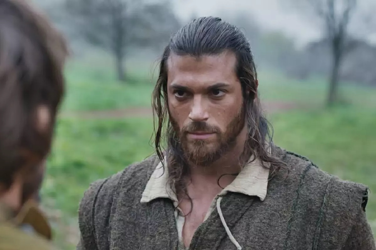 “Uyuşturucu” ve “fuhuş” soruşturması kapsamında düzenlenen operasyonda gözaltına alınan oyuncu Can Yaman, serbest bırakıldı.