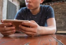 Aile ve Sosyal Hizmetler Bakanı Mahinur Özdemir Göktaş, 15 yaş altındaki çocukların sosyal medya ve oyun platformlarına kimlik doğrulaması olmadan erişemeyeceğini açıkladı.