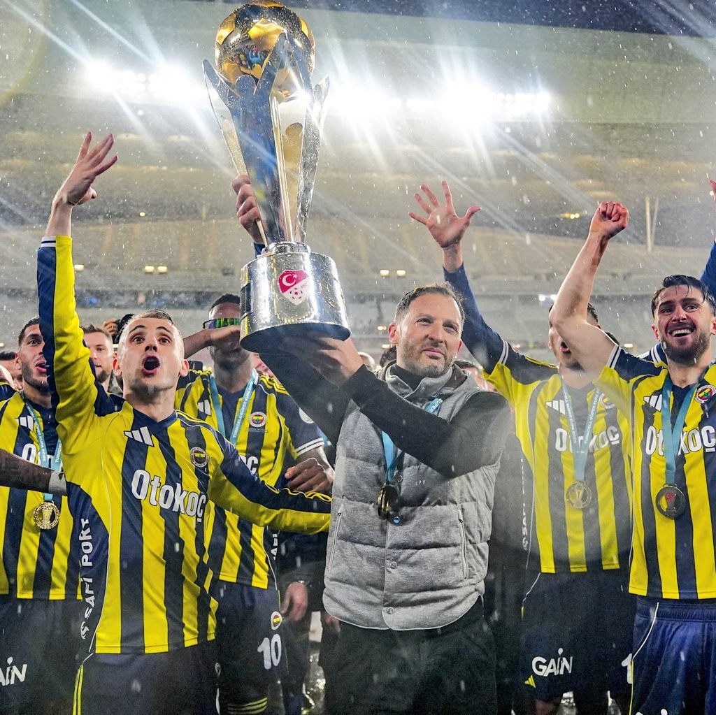 Fenerbahçe Teknik Direktörü Domenico Tedesco, İtalyan spor gazetesi La Gazzetta dello Sport'a önemli açıklamalarda bulundu