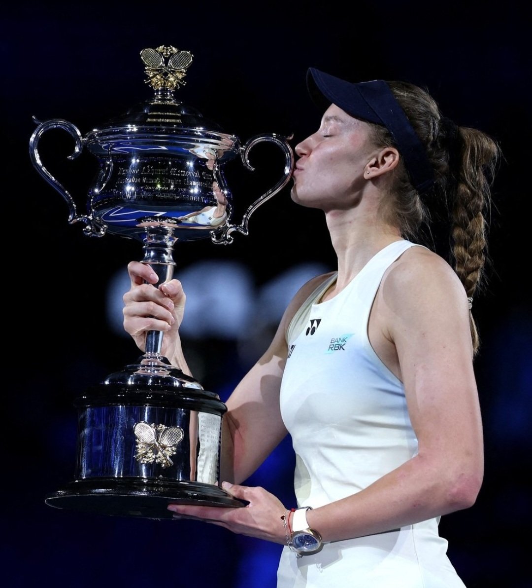 Sezonun ilk grand slam turnuvası Avustralya Açık tek kadınlarda Kazak Elena Rybakina şampiyon oldu