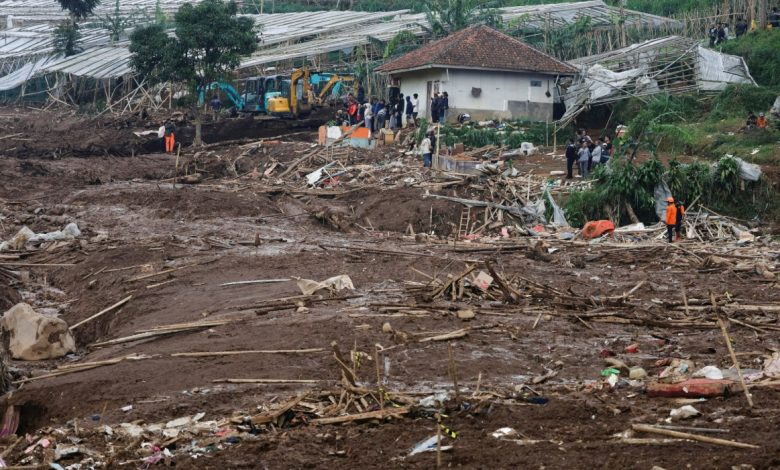 Endonezya’da 5.7 büyüklüğünde deprem 4 Endonezya’nın Cava Adası’nda meydana gelen 5.7 büyüklüğündeki deprem, çevre yerleşimlerde kısa süreli paniğe yol açtı.