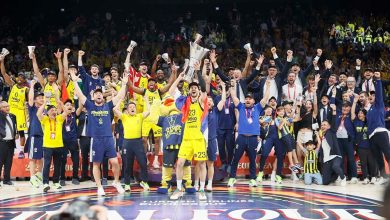 Fenerbahçe Beko, Avrupa'da harika 12 EuroLeague'de Fenerbahçe Beko, Olympiakos'u yenerek üst üste dördüncü galibiyetini aldı