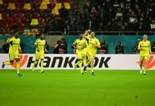 Temsilcimiz Fenerbahçe, UEFA Avrupa Ligi'nde Romanya'da FCSB karşısında berabere kalarak adını play-off turuna yazdırdı