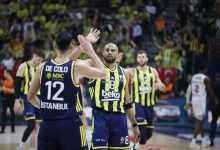 Türkiye Sigorta Basketbol Süper Ligi'nde lider Fenerbahçe Beko, Karşıyaka deplasmanında farklı galip geldi