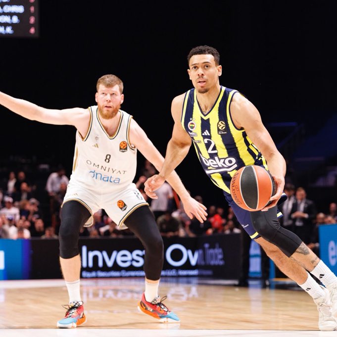 Fenerbahçe Beko, son şampiyonu olduğu EuroLeague'de Dubai deplasmanında beklenmedik bir yenilgi aldı