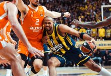 Fenerbahçe Beko, son şampiyonu olduğu EuroLeague'de Valencia'yı 82-79 yenerek 14. galibiyetini elde etti