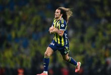 Galatasaray'ı mağlup eden Fenerbahçe, Turkcell Süper Kupa'yı 11 yıl sonra ilk kez müzesine götürdü